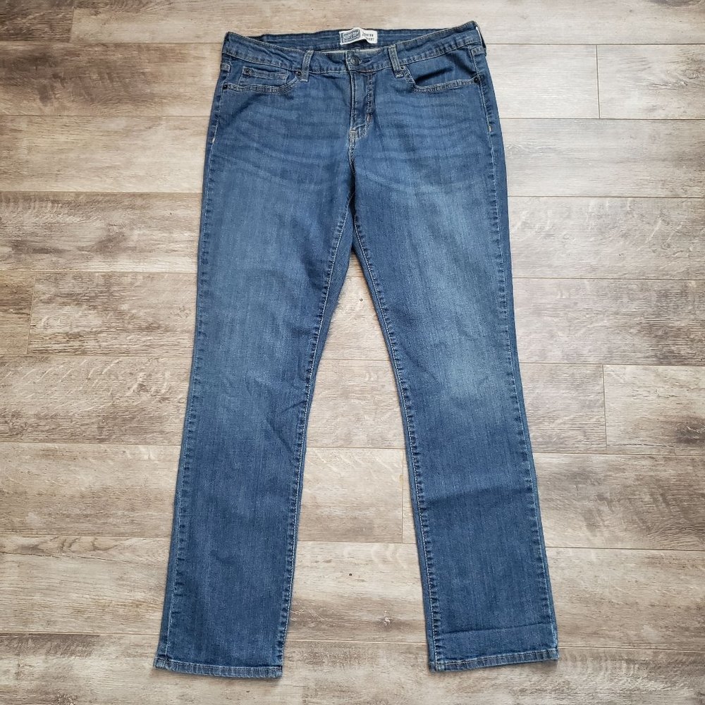 Levi's Signature Modern Straight Faded Jeans Women Everyday Stretch Denim 16M